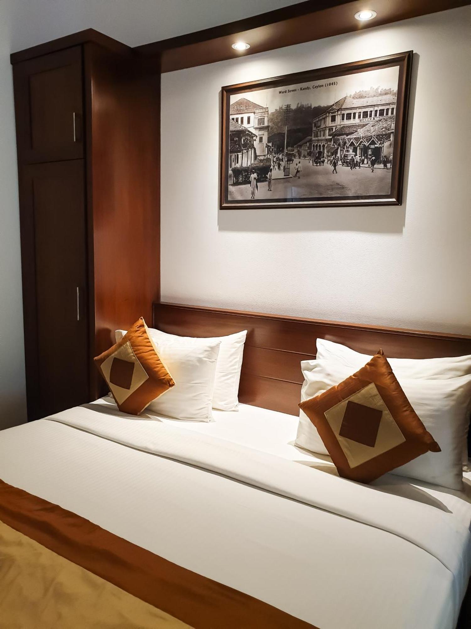 Samindra Villa Kandy Esterno foto
