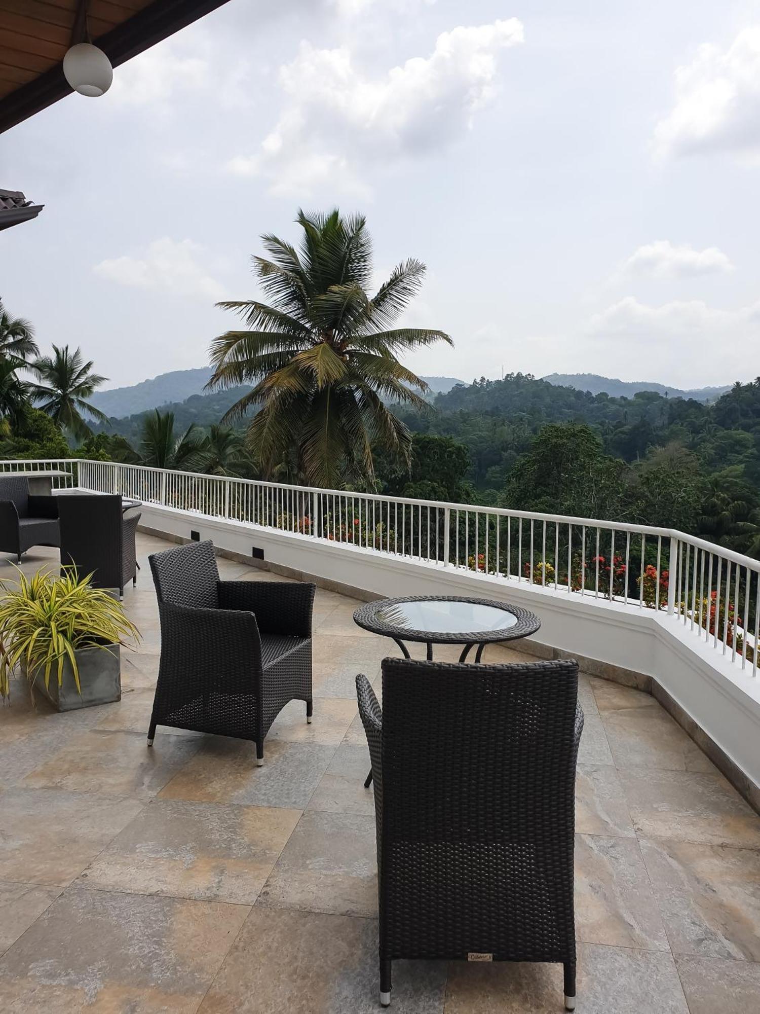 Samindra Villa Kandy Esterno foto