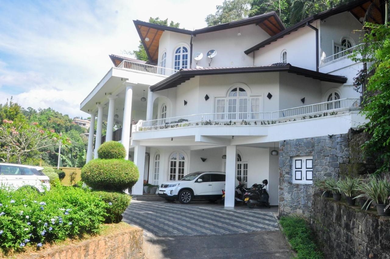 Samindra Villa Kandy Esterno foto