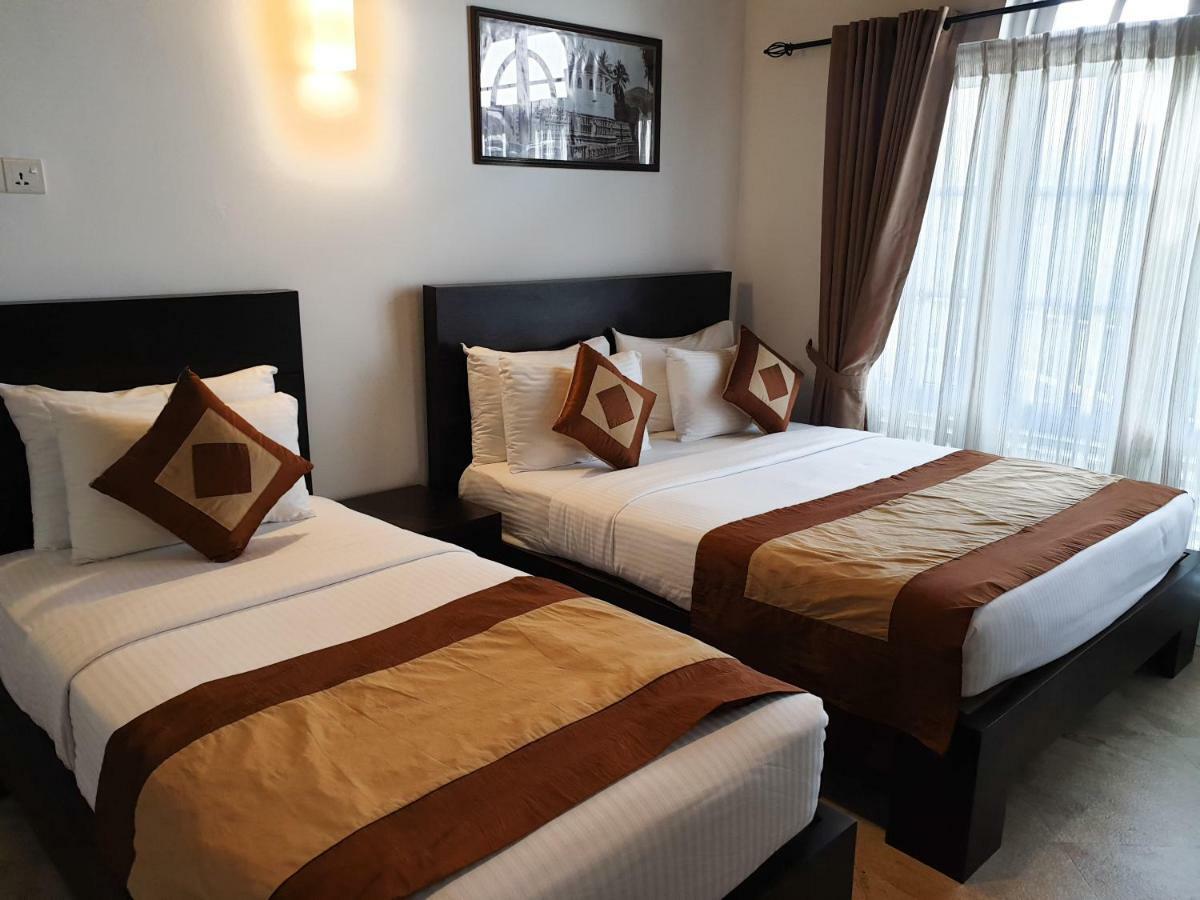 Samindra Villa Kandy Esterno foto